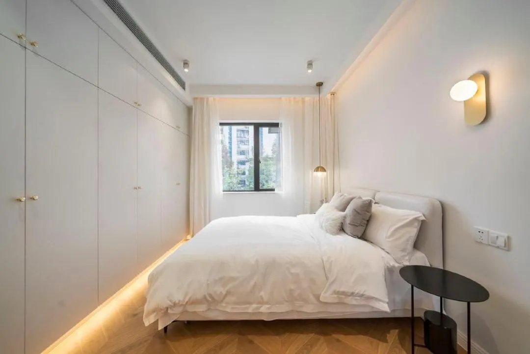 Image 1 of Shanghai Hills & Serendipity Family Homestay with 3 Bedrooms Near Line4&8 South Xizang Rd