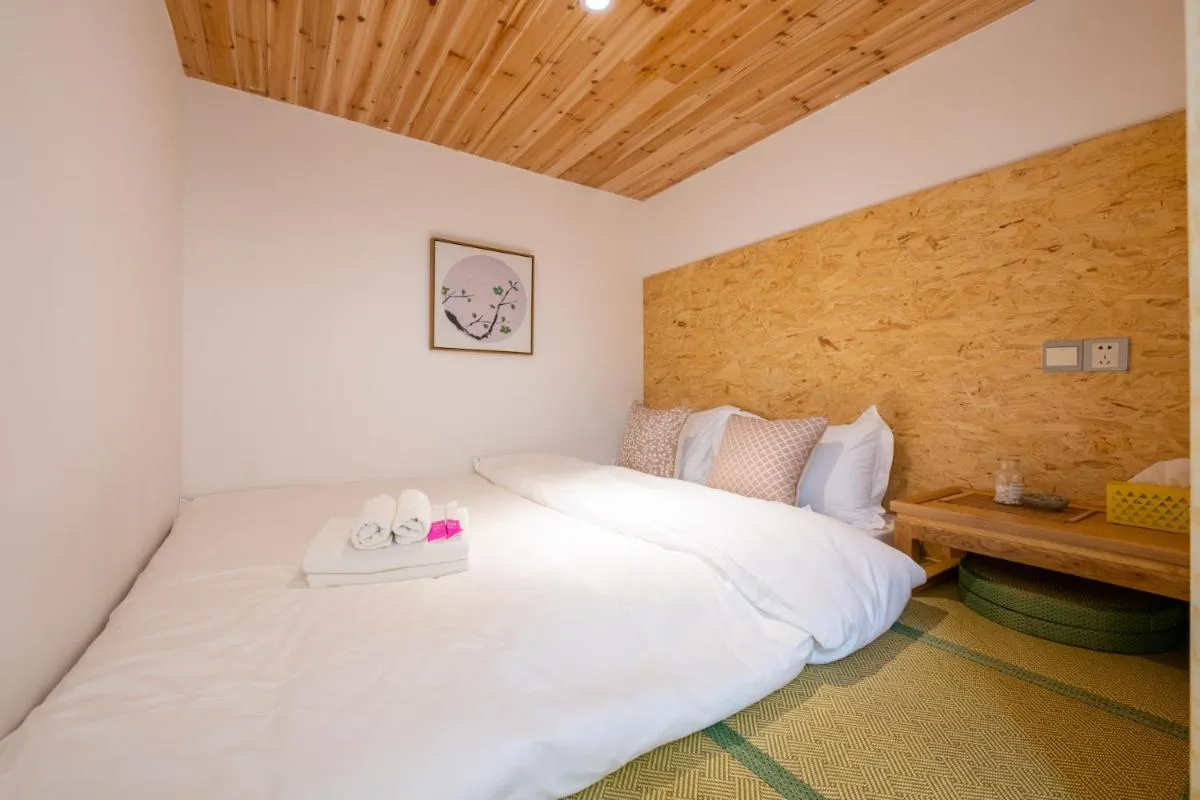 Image 6 of Shanghai Hills&XING 132 Family Homestay with 2 Bedrooms Near Mid Huaihai Rd and Metro Line 1&14