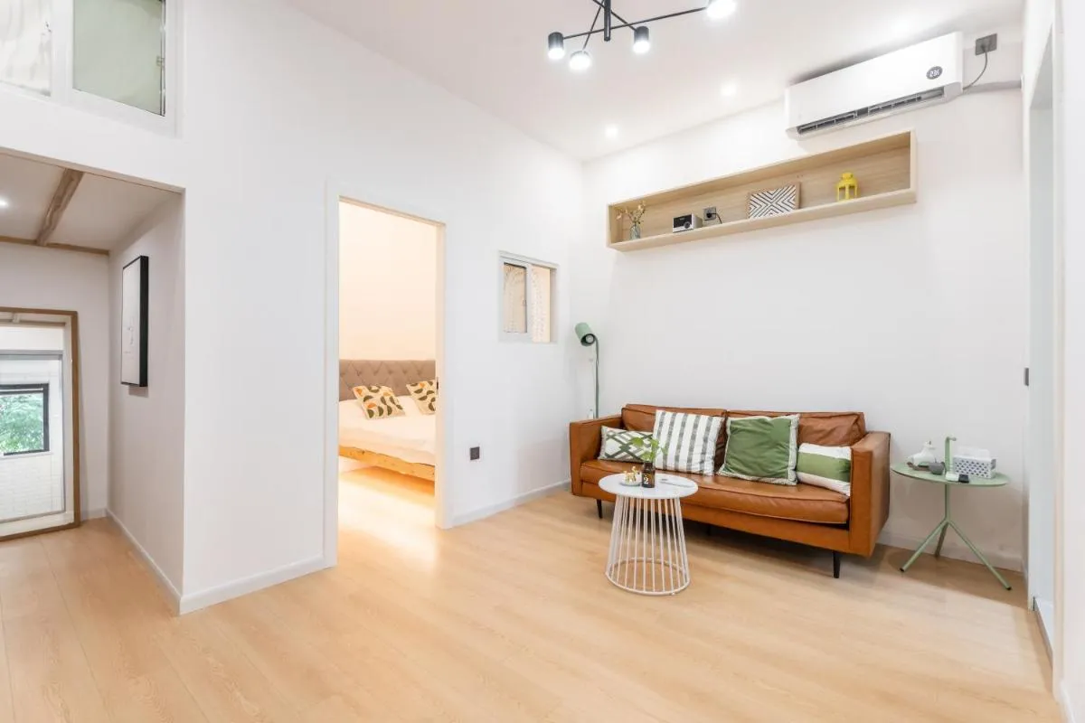 Image 1 of Shanghai Hills&XING 1885 Family Homestay Near Line2 & Line12 West Nanjing Road