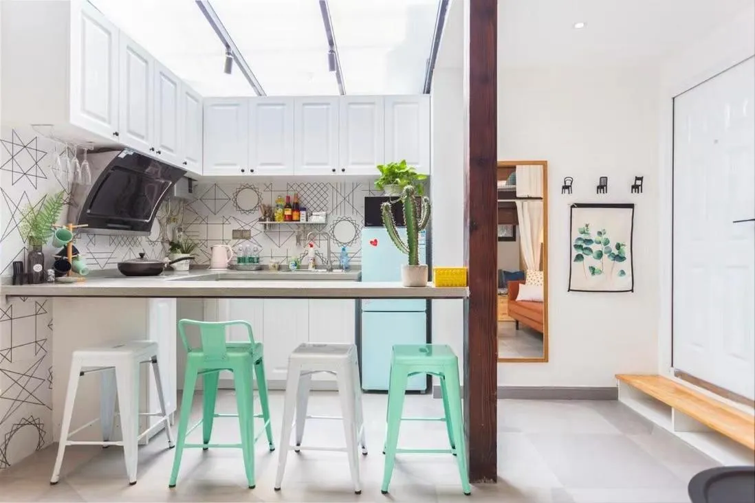 Image 3 of Shanghai Hills&XING 593 Homestay Mid Huaihai Rd Near Metro Line 1 North Zhongshan Rd