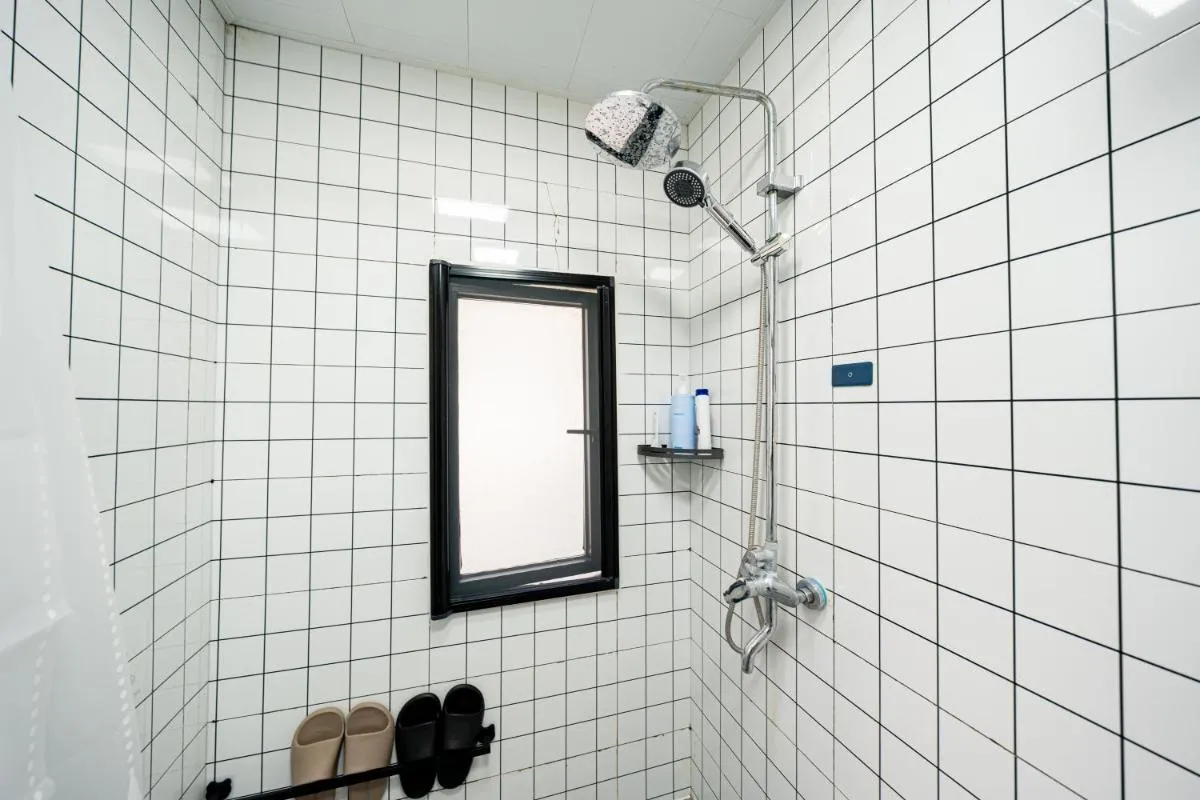 Image 2 of Shanghai Hills & Zinn Courtyard Guesthouse with 2Bedrooms close to Line 9