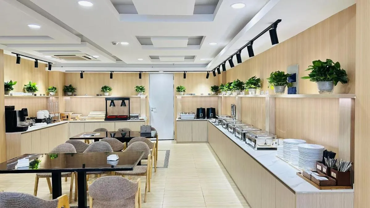 Image 3 of Shanghai Joyful Star Hotel-Free shuttle bus to Pudong Airport and Disneyland