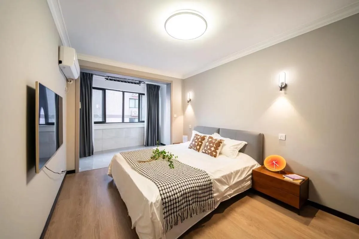Image 1 of Shanghai Lemon Apartment