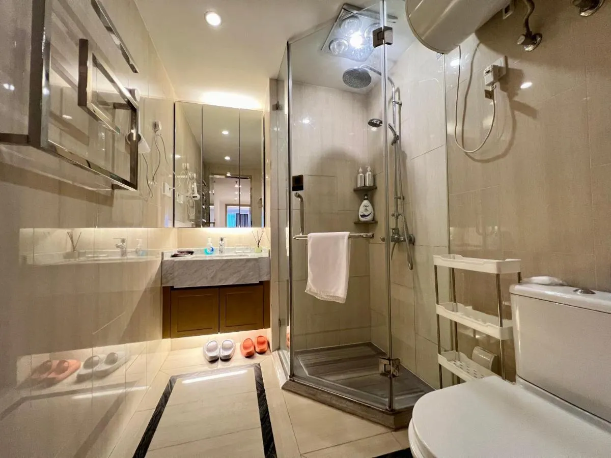 Image 2 of Shanghai Lerongju Boutique Apartment