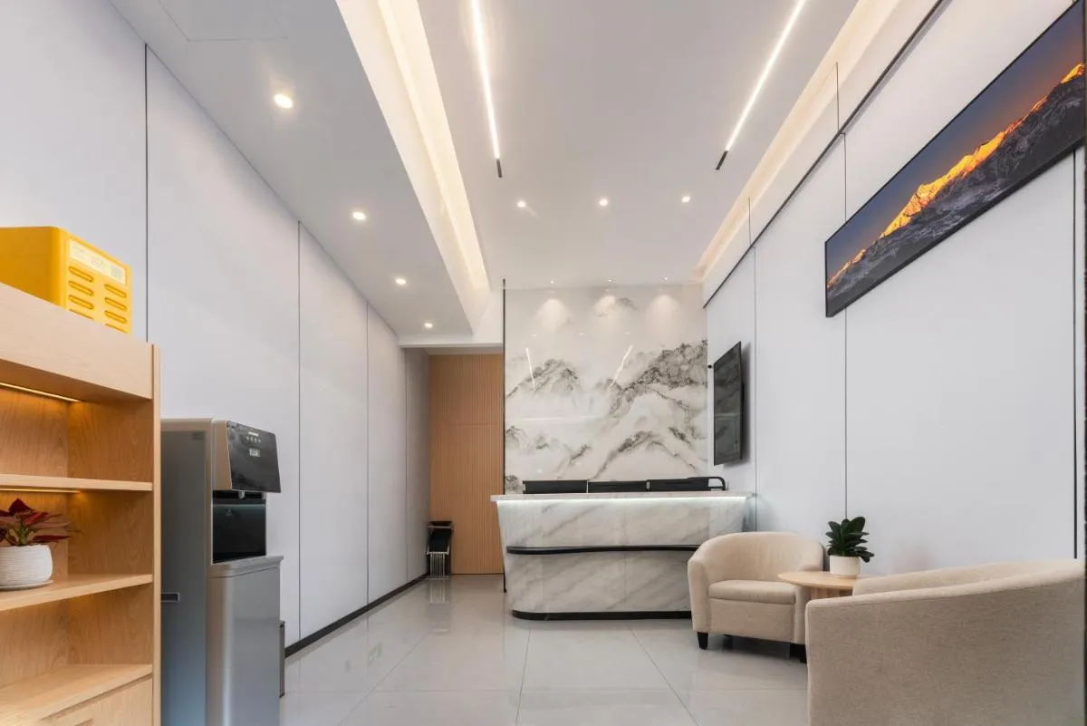 Image 3 of Shanghai Manhua Hotel-Provides free shuttle service to Disneyland