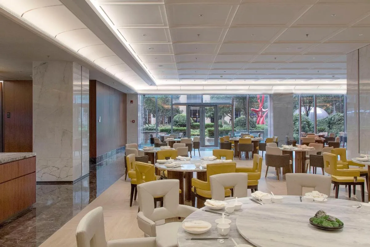 Image 4 of Sheraton Grand Shanghai Pudong Hotel & Residences