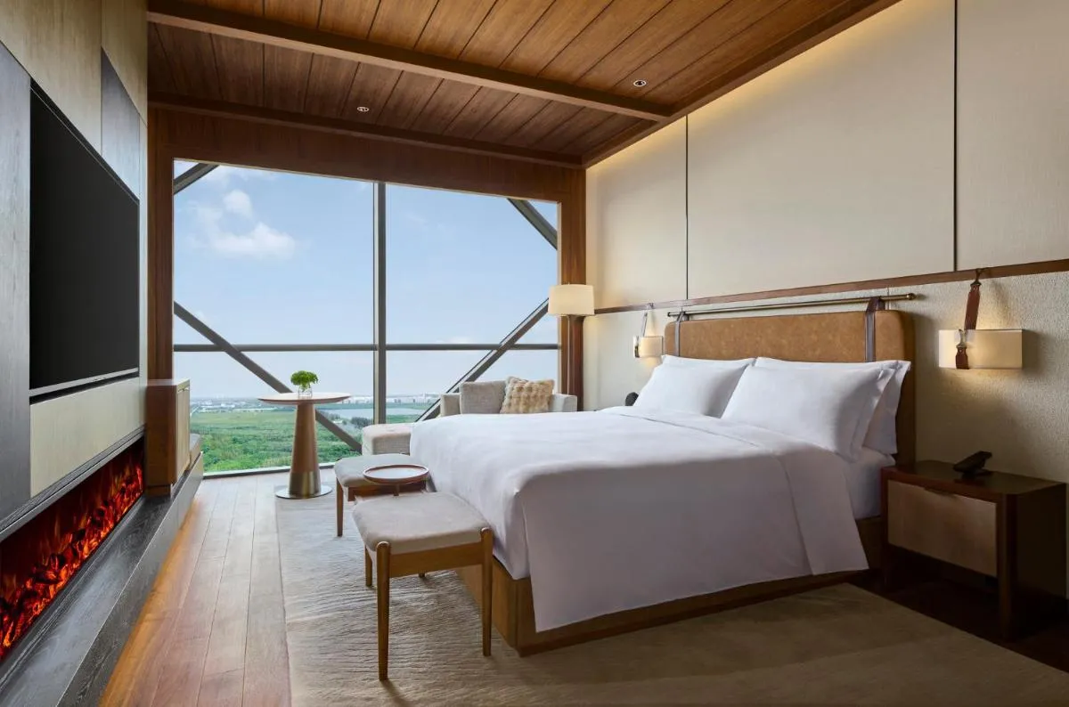 Image 1 of Vignette Collection Shanghai Snow World Hotel by IHG