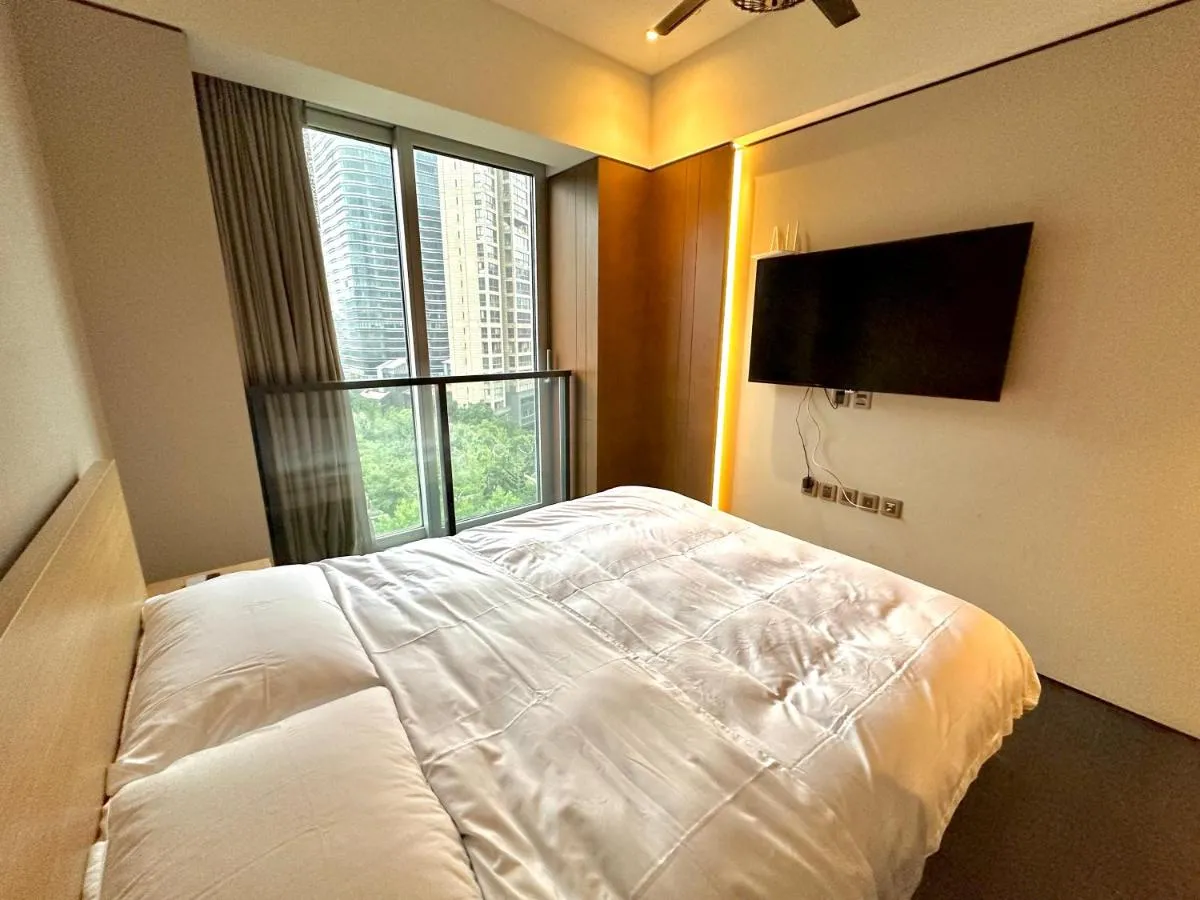 Image 1 of ZHome-Luxury Three-bedroom Suite-Near the Bund
