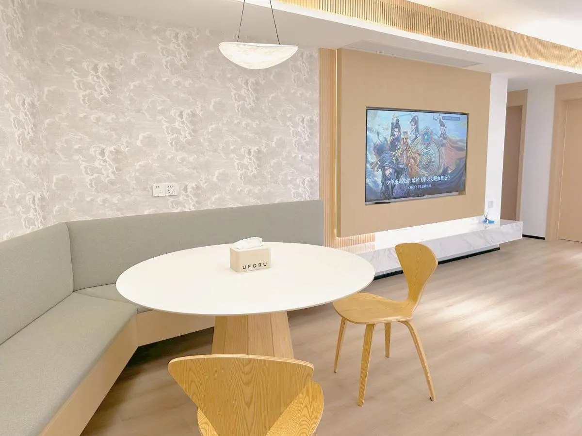 Image 3 of ZHome-Modern 3 bedrooms apartment – near NanJing Road