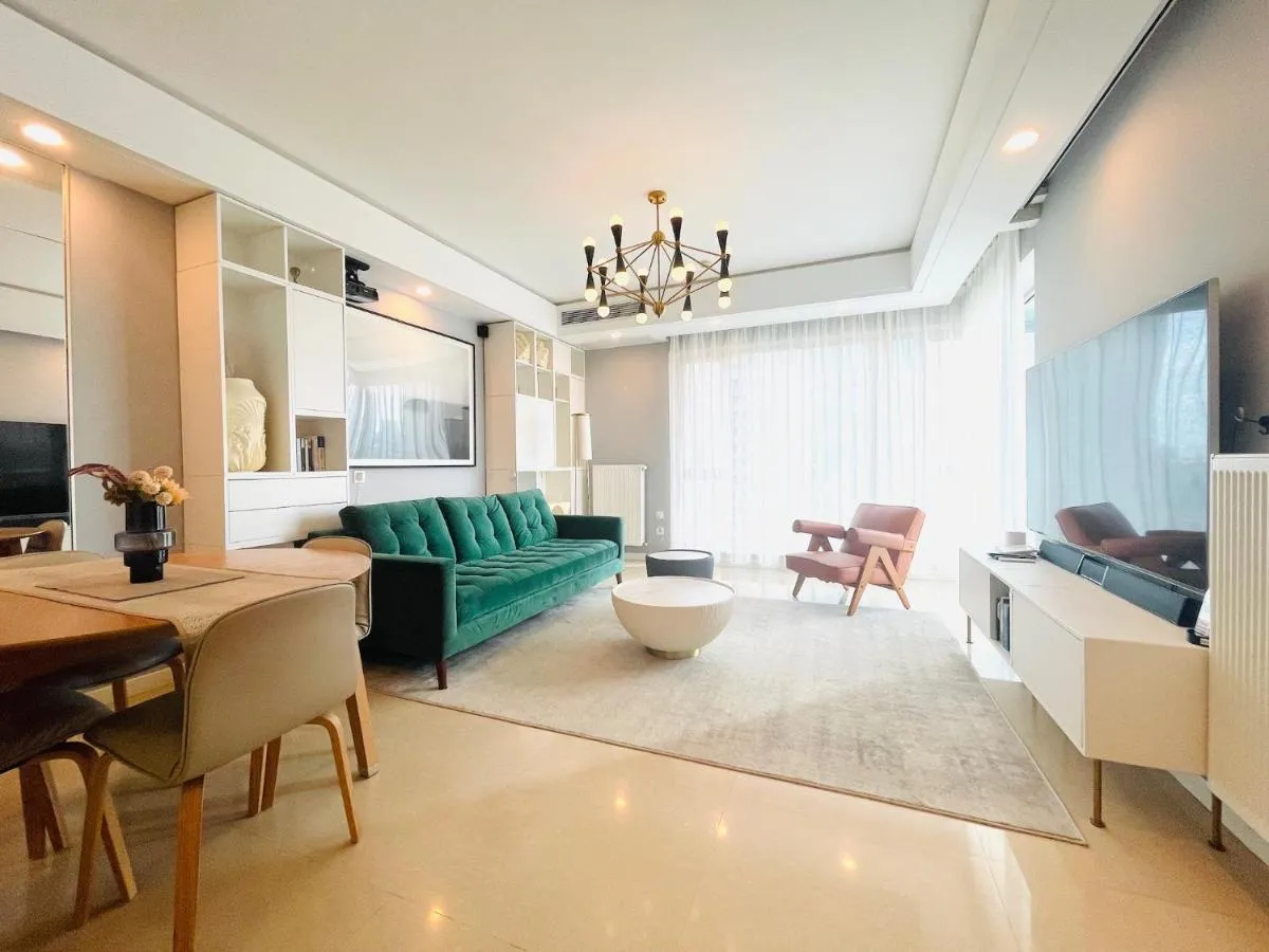 Image 5 of iHome-Lujiazui Riverside, Shanghai’s Leading Advocate for Genuine Apart ment – Committed to Quality, Bund RiverView&CityWalk, Deluxe Neighborhood, Beach&Pool