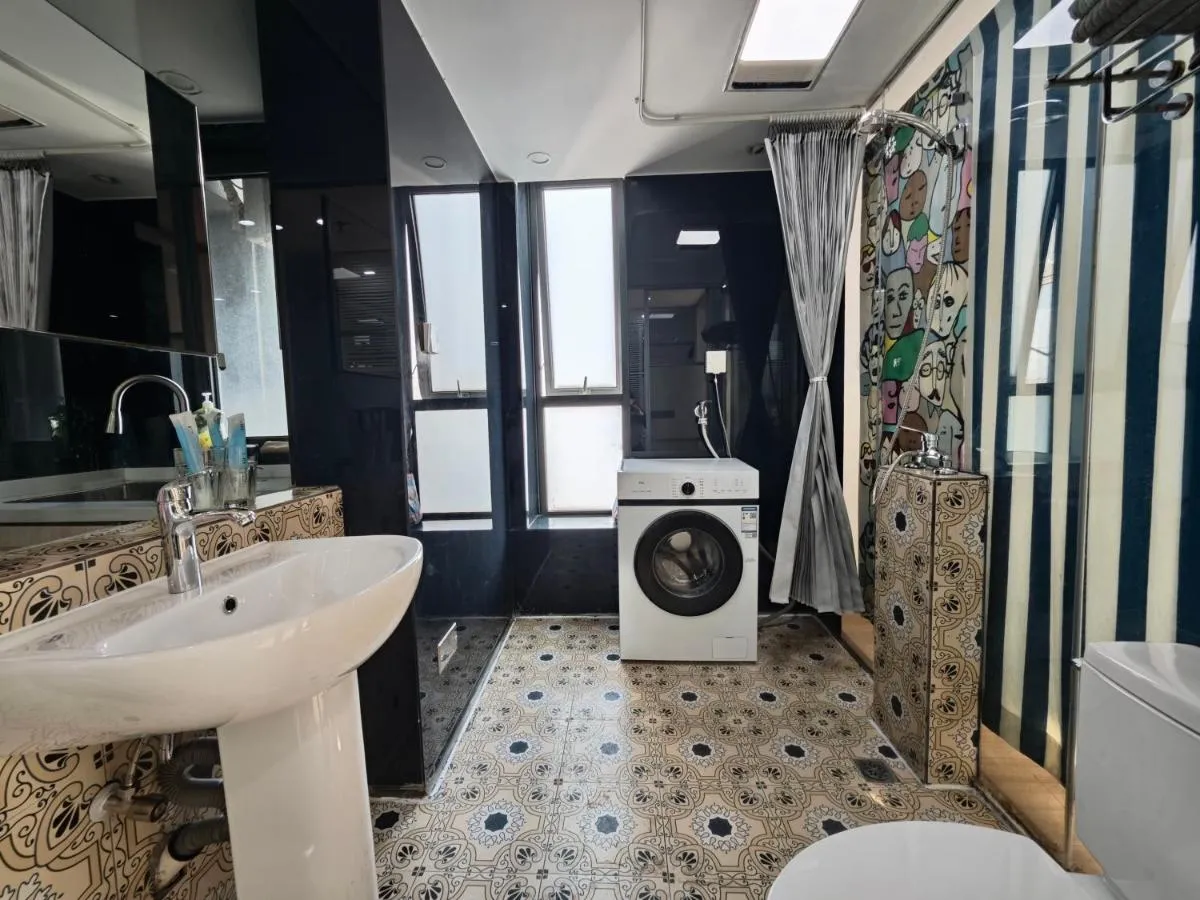 Image 2 of iNestin Shanghai Apt Jinzang Road